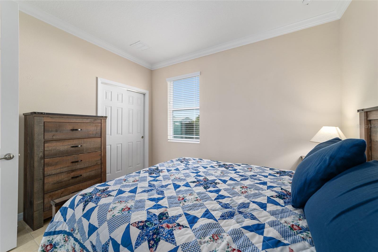 ON TOP OF THE WORLD - Residential