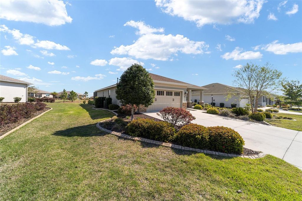 Photo of 8862 SW 103rd Circle, Ocala, FL 34481 (MLS # OM721624)