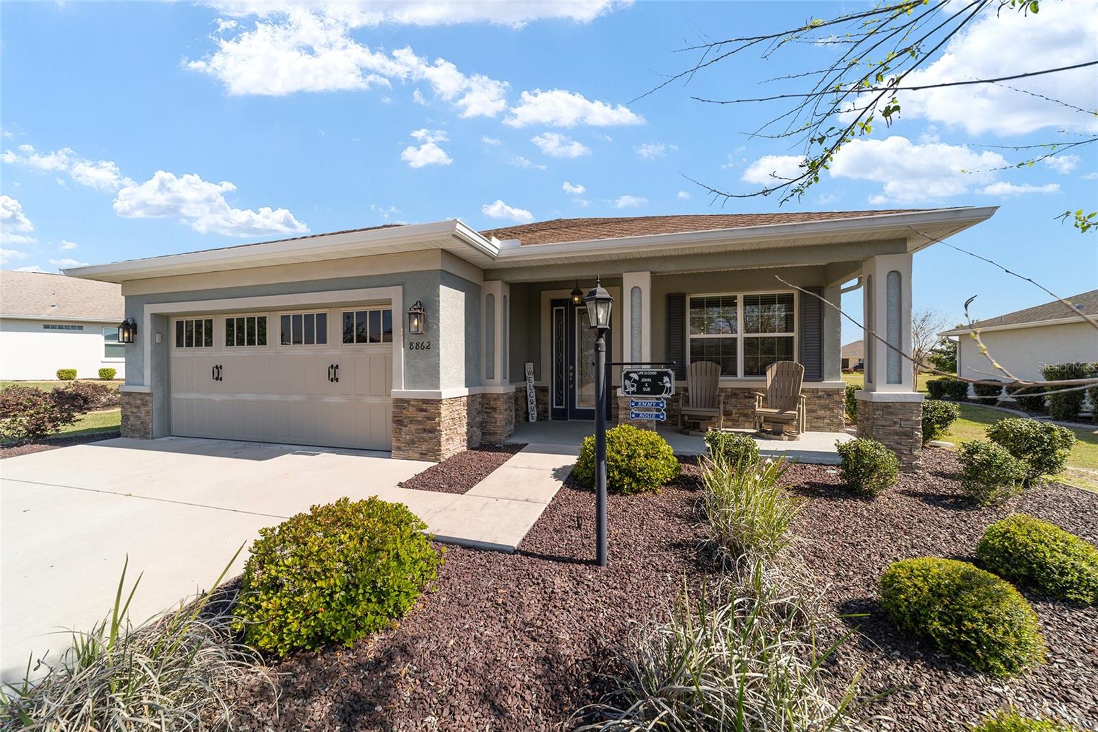 ON TOP OF THE WORLD - Residential