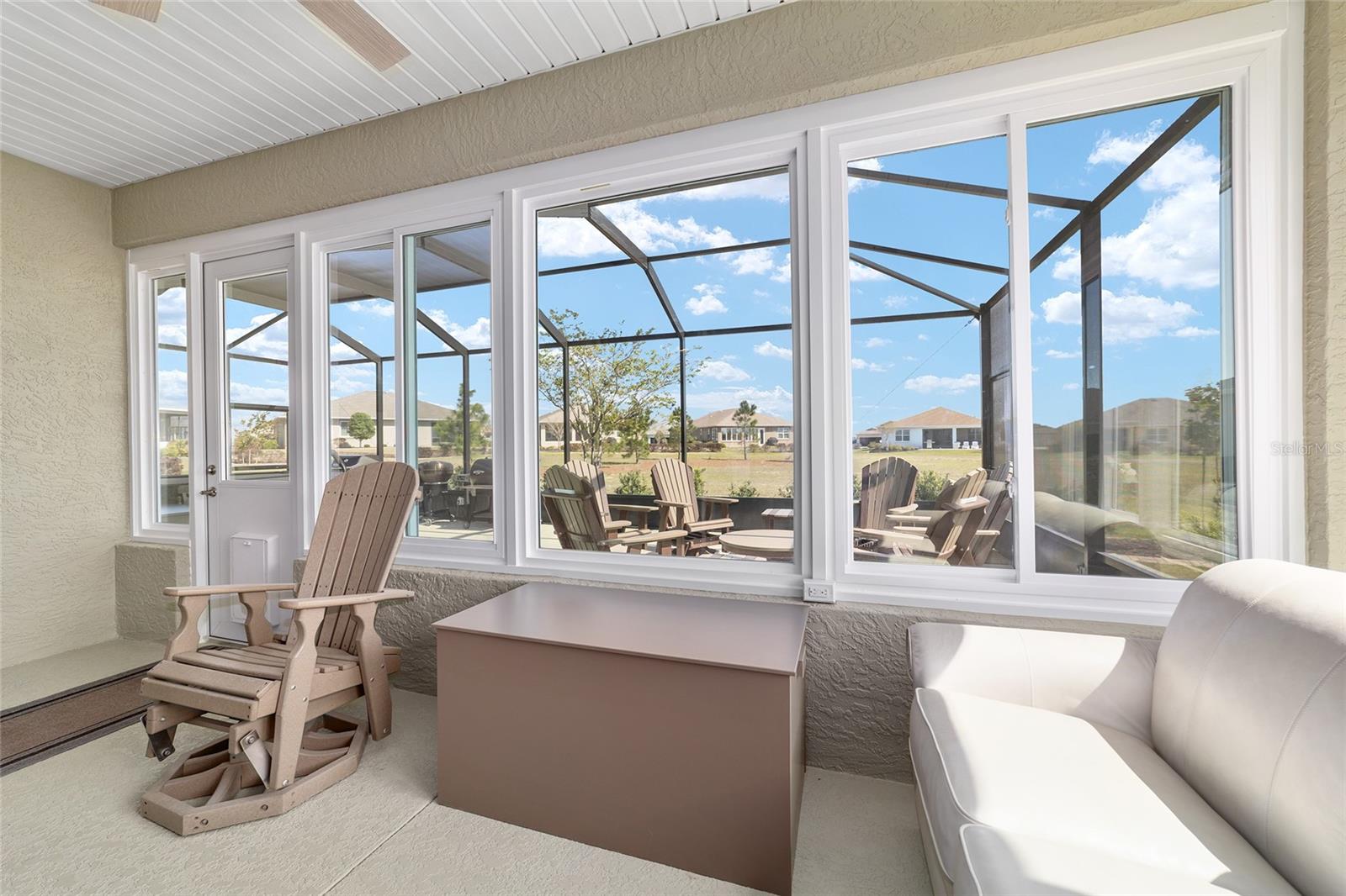 ON TOP OF THE WORLD - Residential