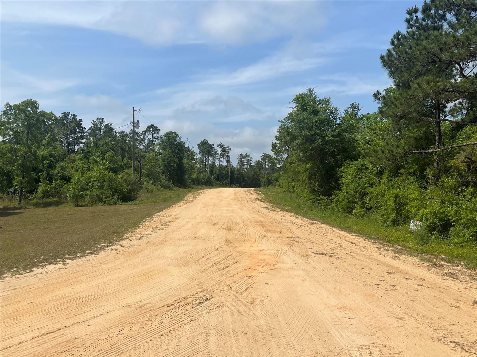 COMPASS LAKE HILLS - Land