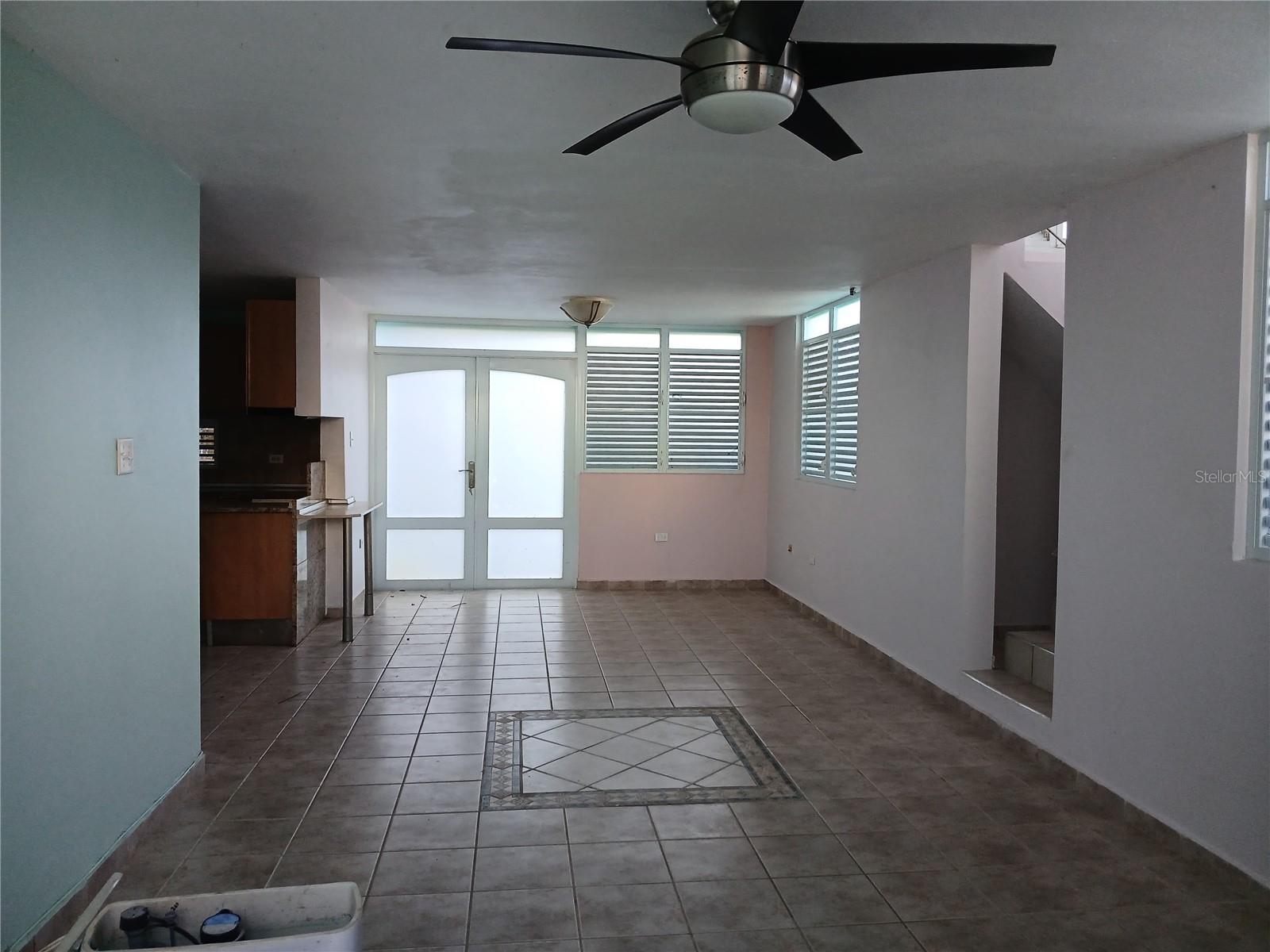 RIVER EDGE HILLS - Residential