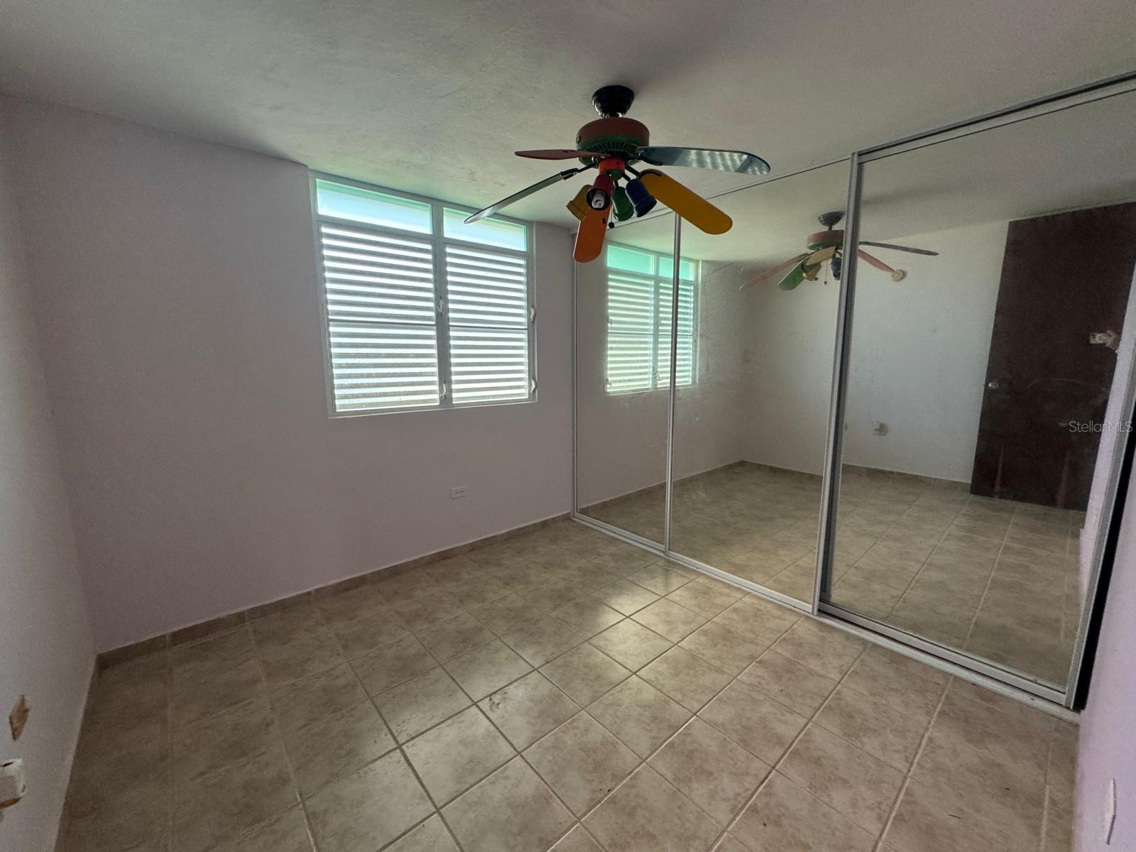 RIVER EDGE HILLS - Residential