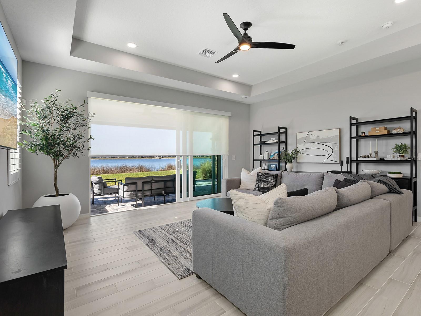 LAKEHOUSE COVE/WATERSIDE PH 4 - Residential