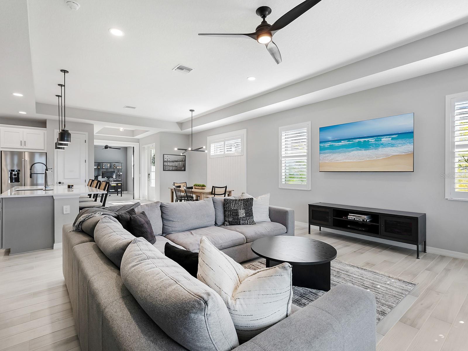 LAKEHOUSE COVE/WATERSIDE PH 4 - Residential