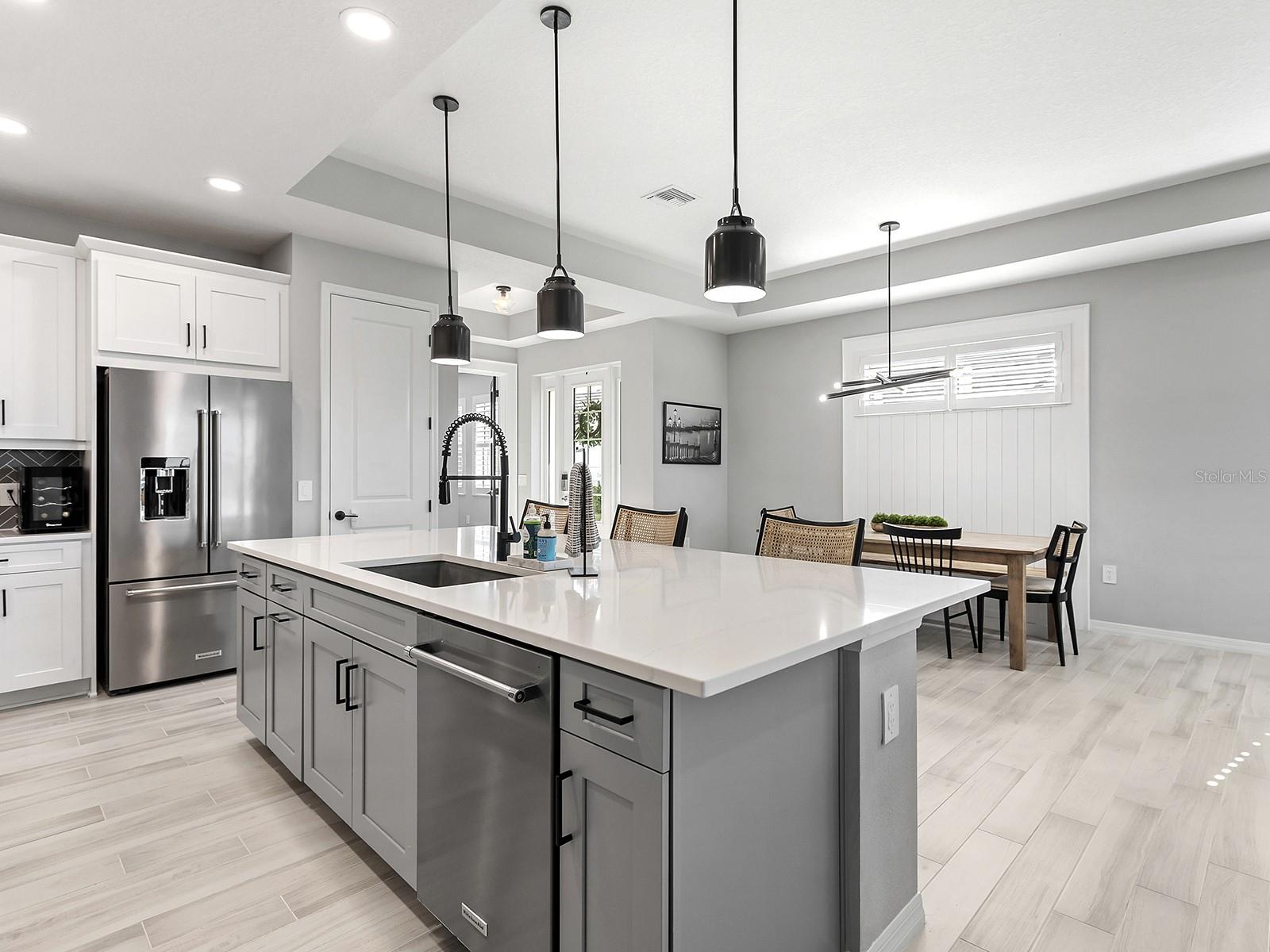 LAKEHOUSE COVE/WATERSIDE PH 4 - Residential