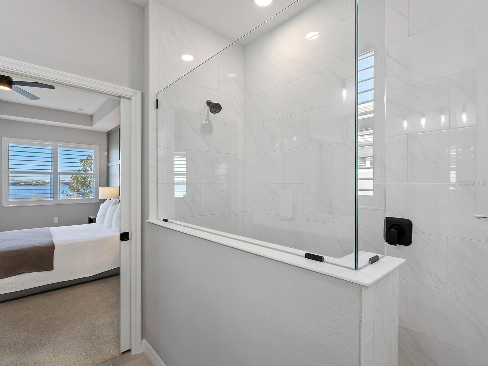 LAKEHOUSE COVE/WATERSIDE PH 4 - Residential