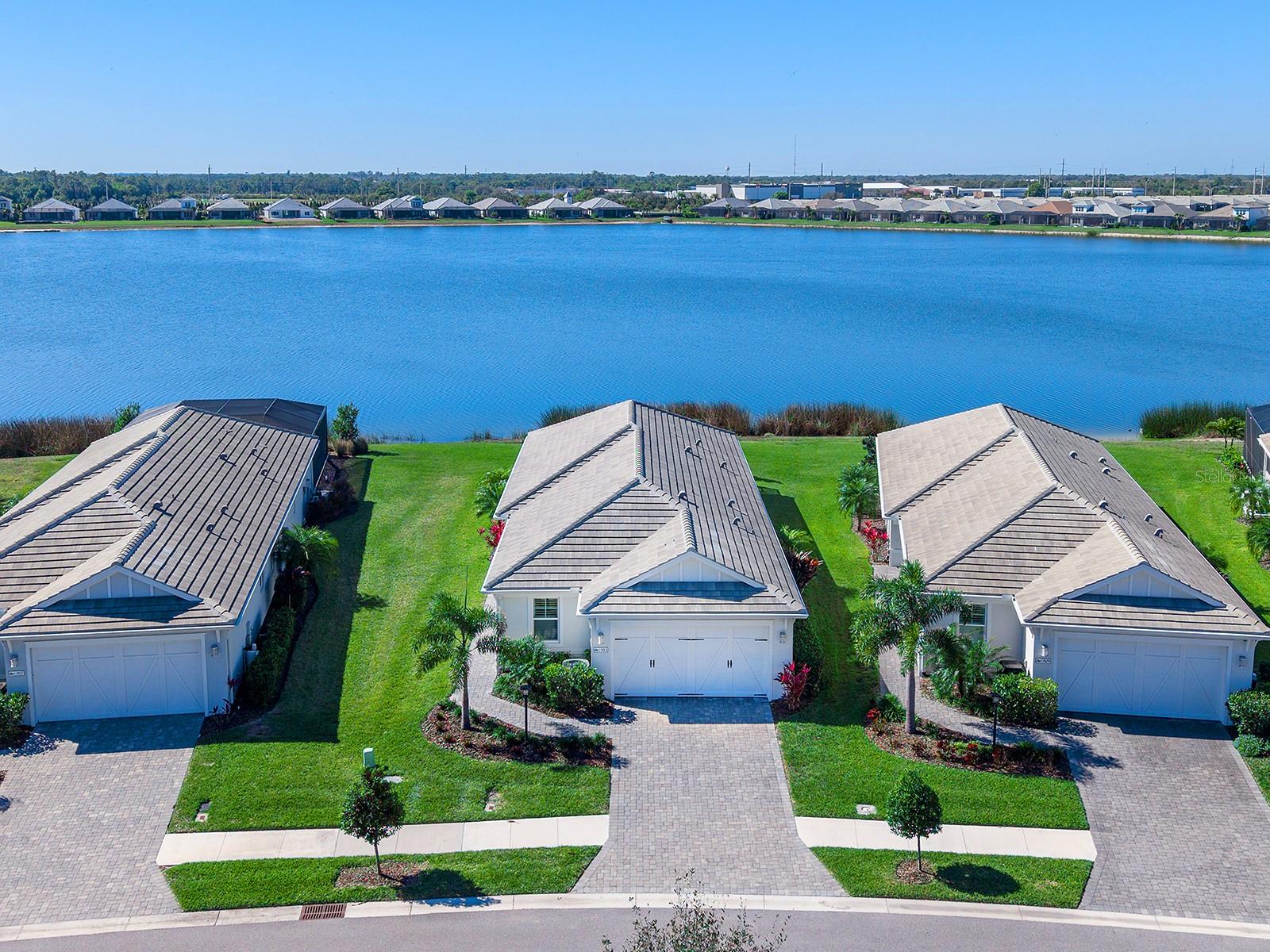 LAKEHOUSE COVE/WATERSIDE PH 4 - Residential