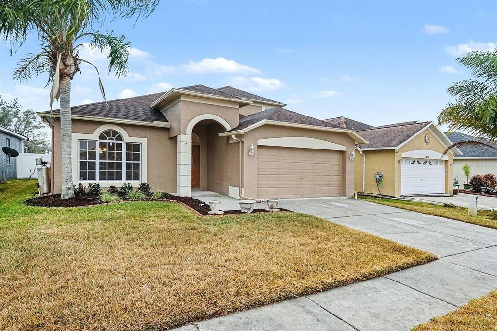 Photo of 10602 Beneva Drive, Tampa, FL 33647 (MLS # O6380799)