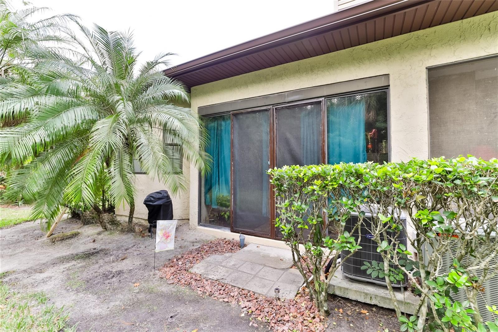 SUNSET PINES TWNHMS - Residential