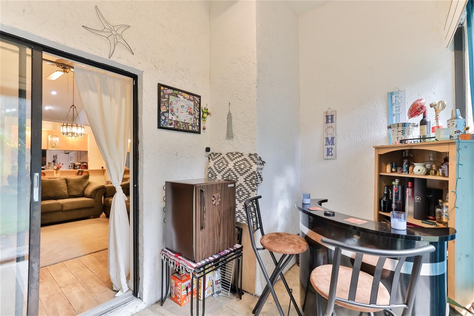 SUNSET PINES TWNHMS - Residential