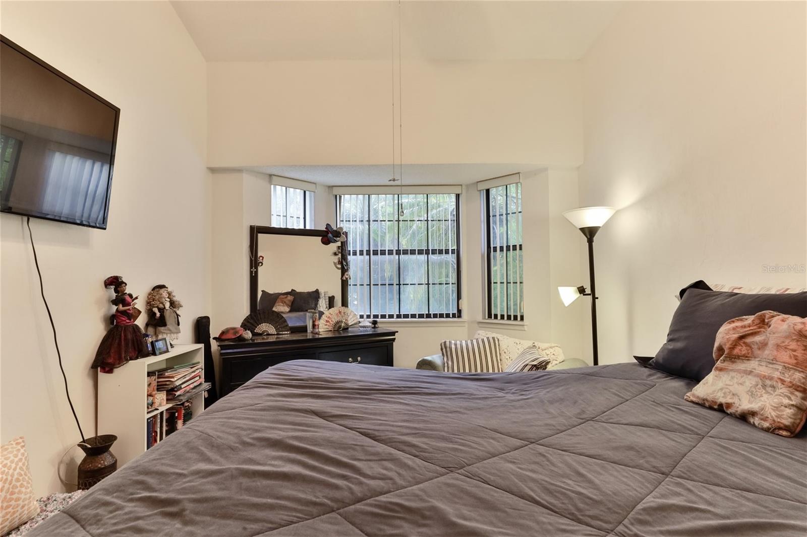 SUNSET PINES TWNHMS - Residential