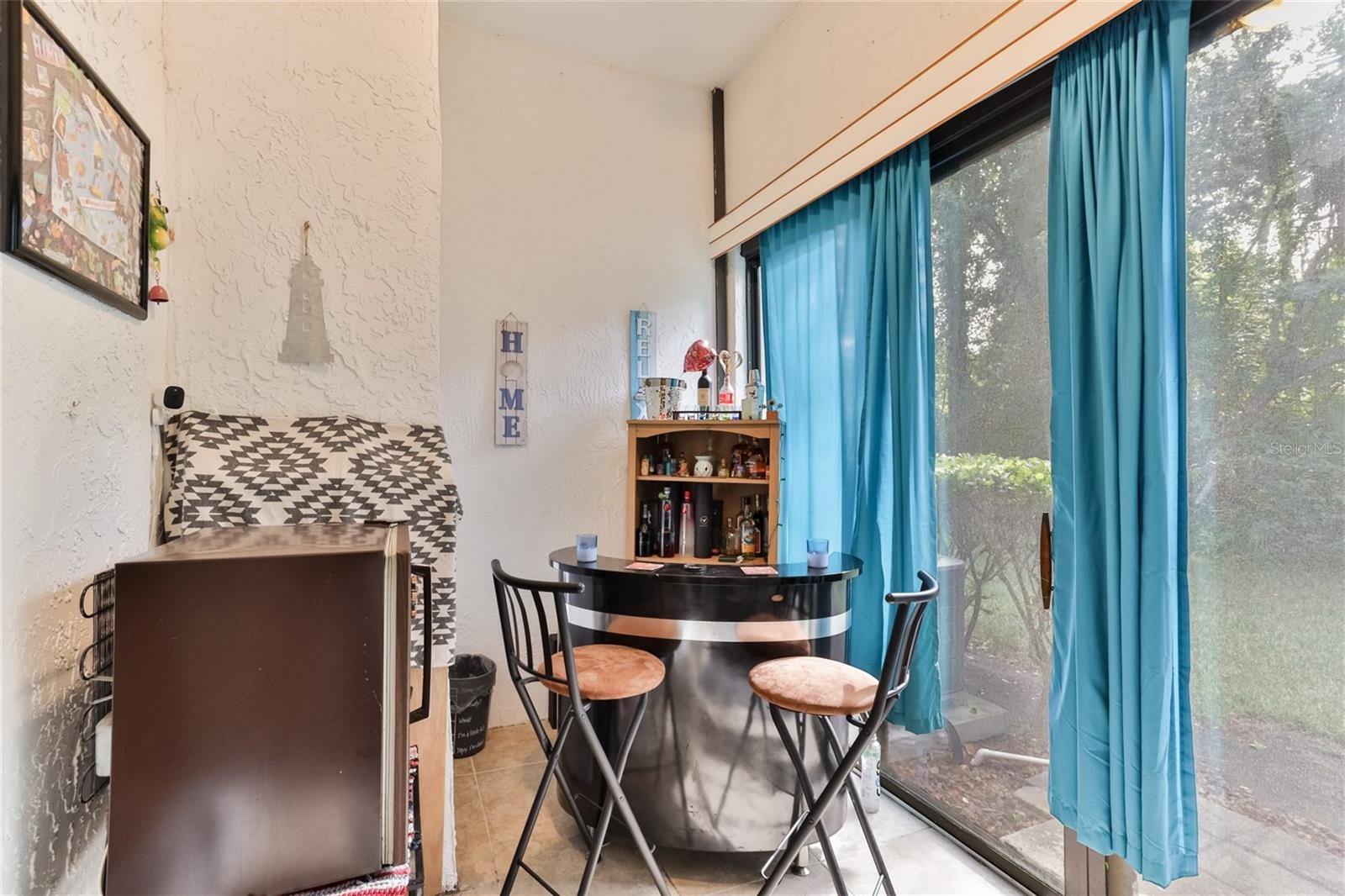 SUNSET PINES TWNHMS - Residential