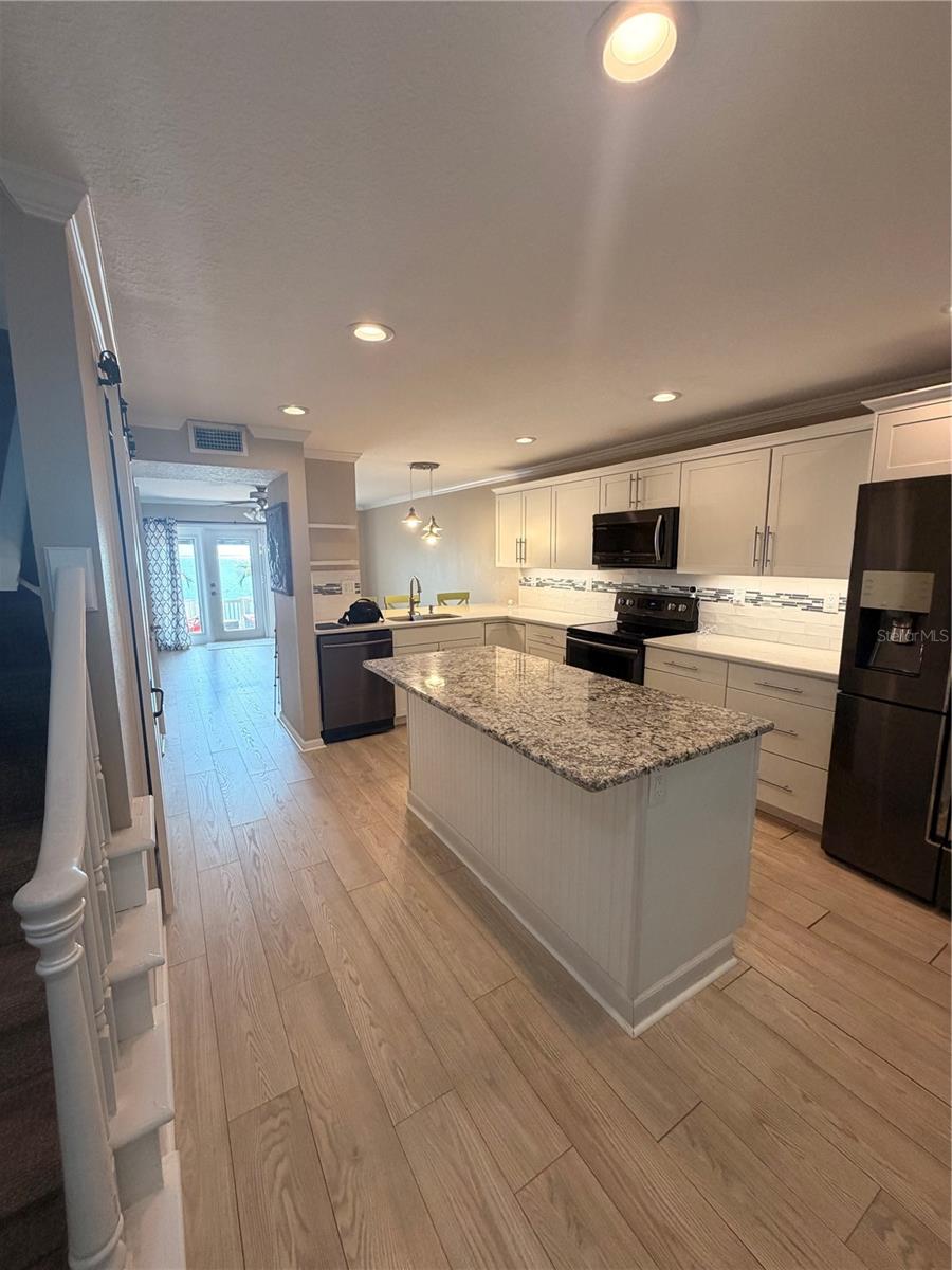 5050 COQUINA KEY DRIVE SE