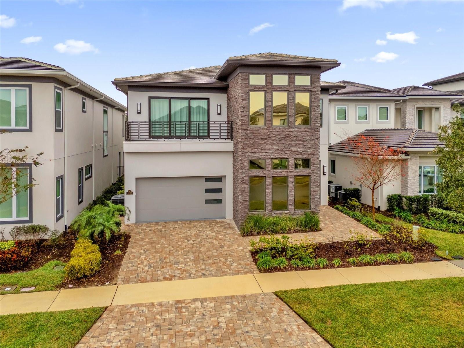 REUNION WEST FAIRWAYS 17 & 18 REP - Residential