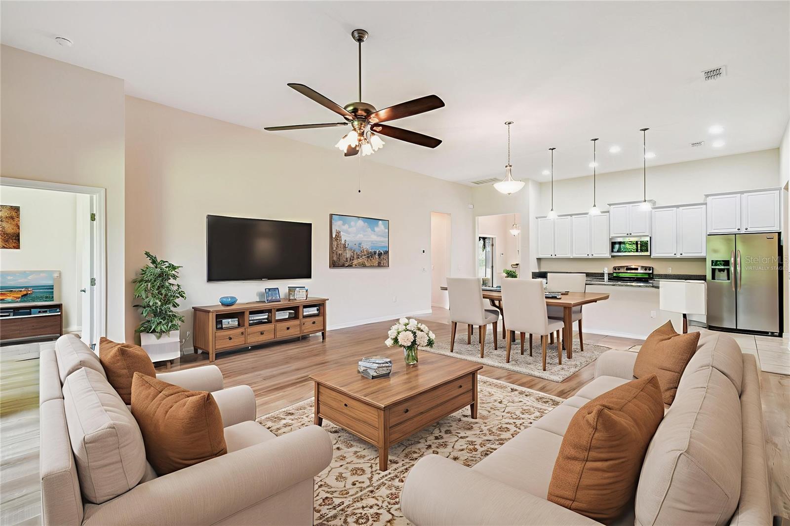 1260 BONITA CANYON DR