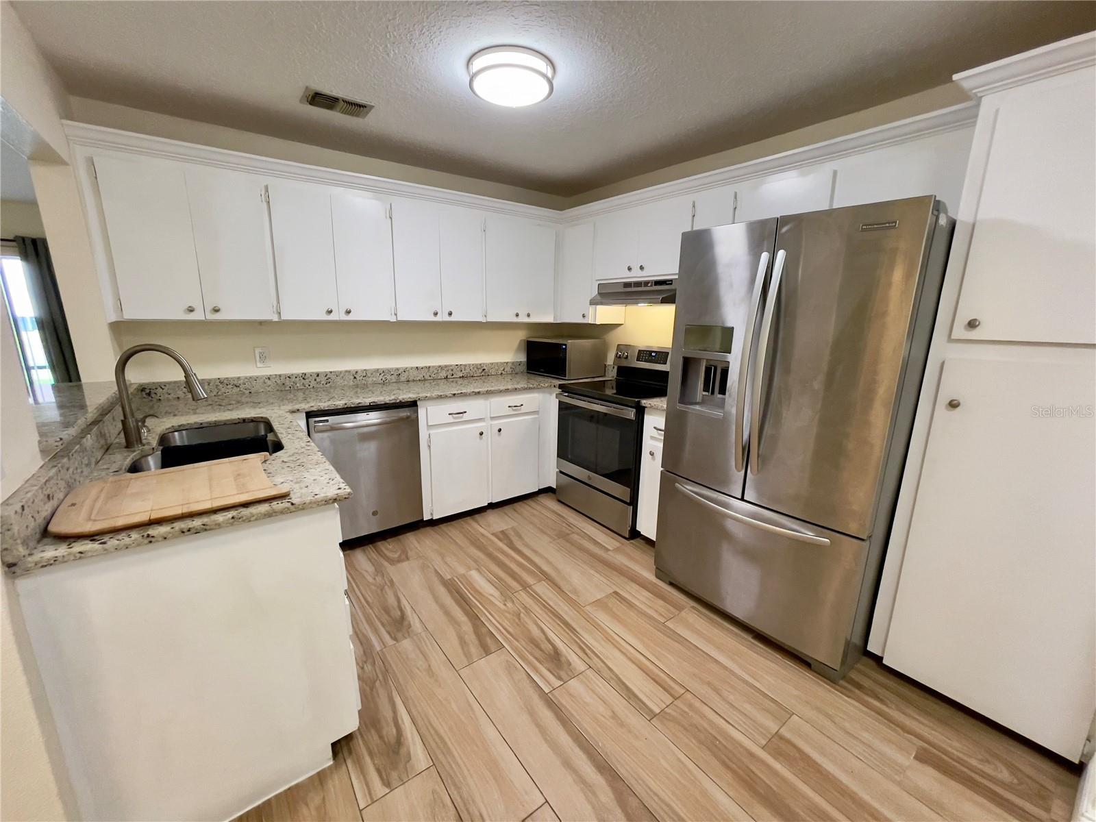 TUSCANY PLACE PH 1 - Residential Lease