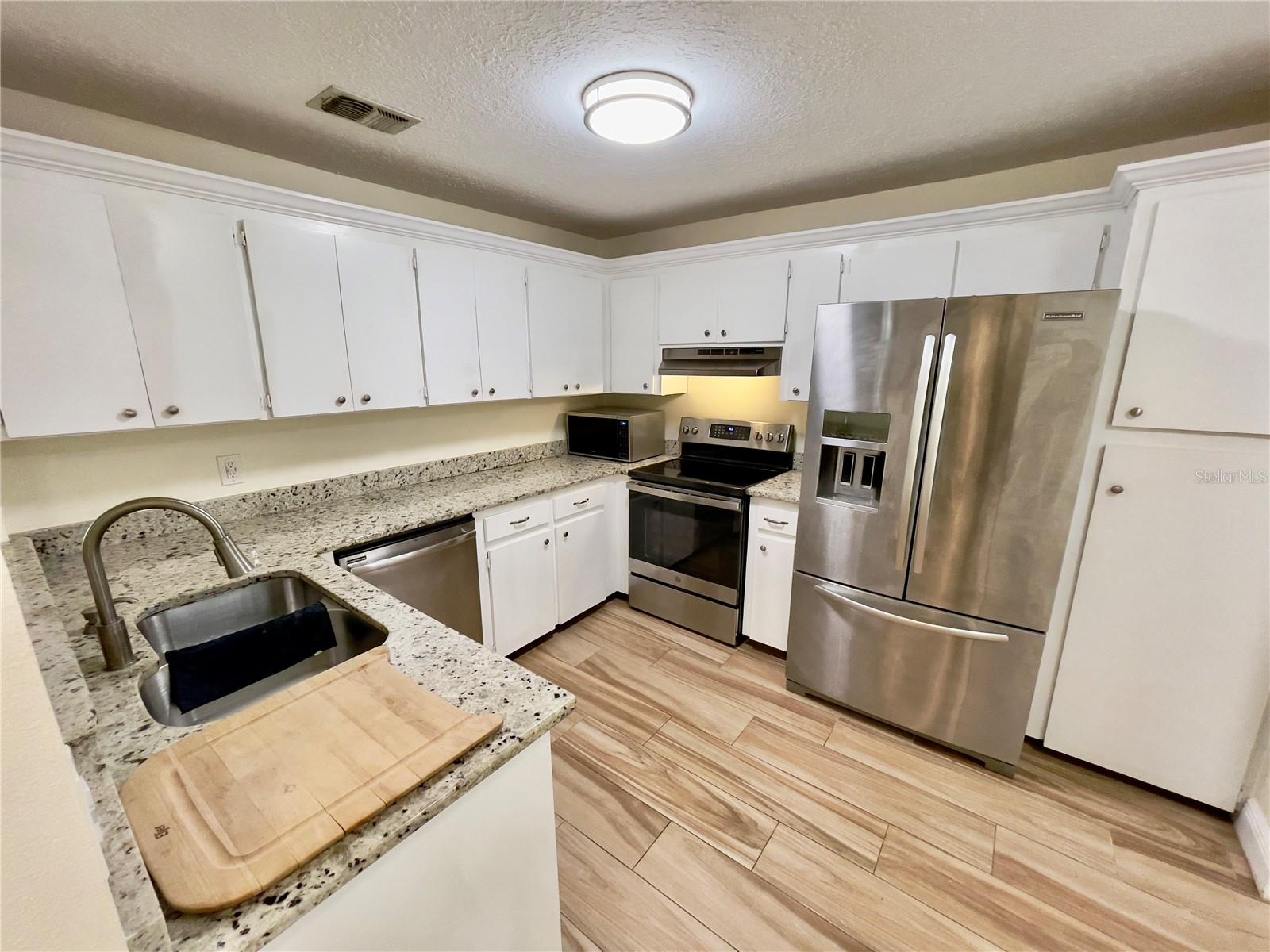 TUSCANY PLACE PH 1 - Residential Lease