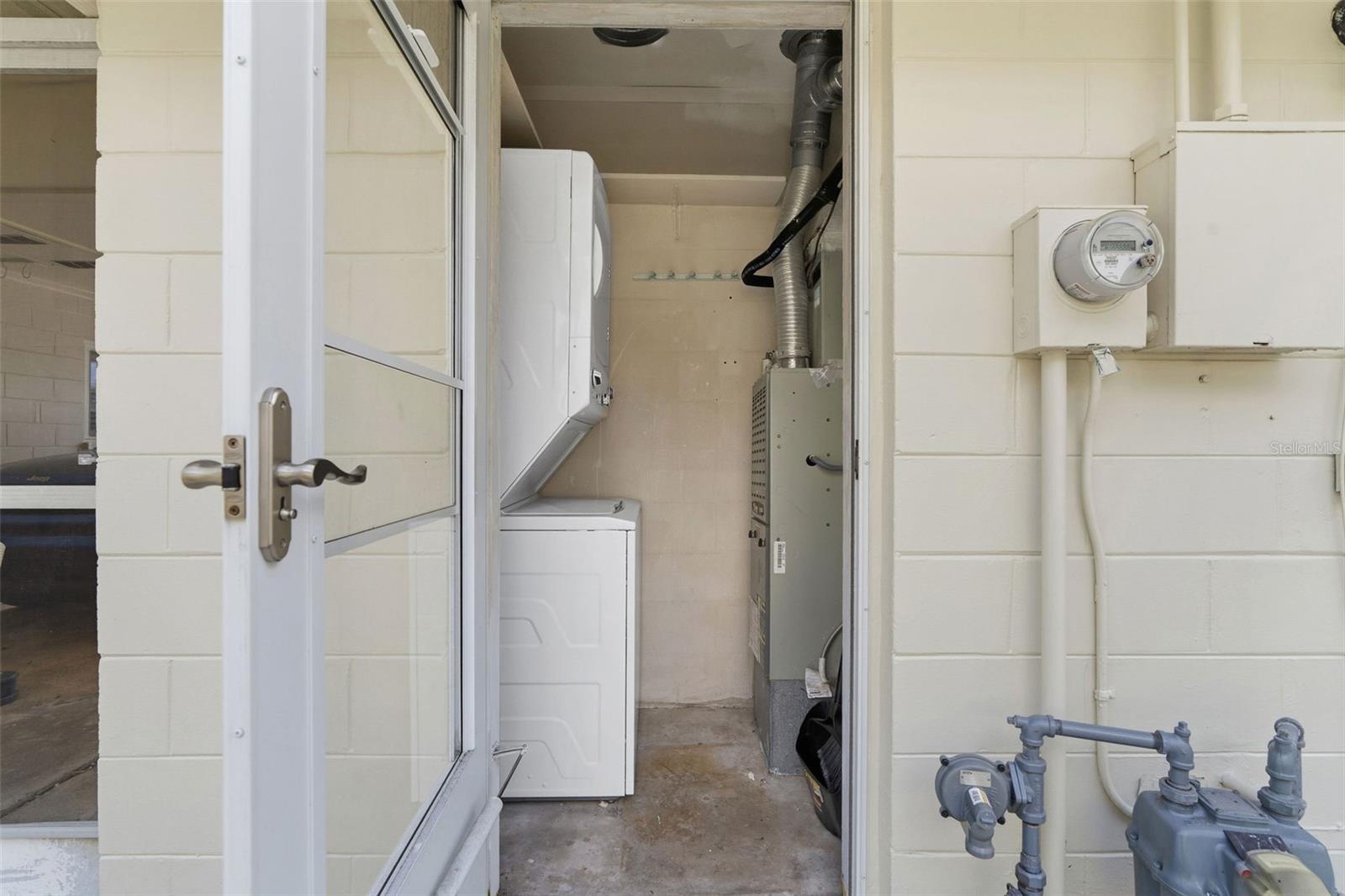 SEMINOLE HILL VILLAS - Residential