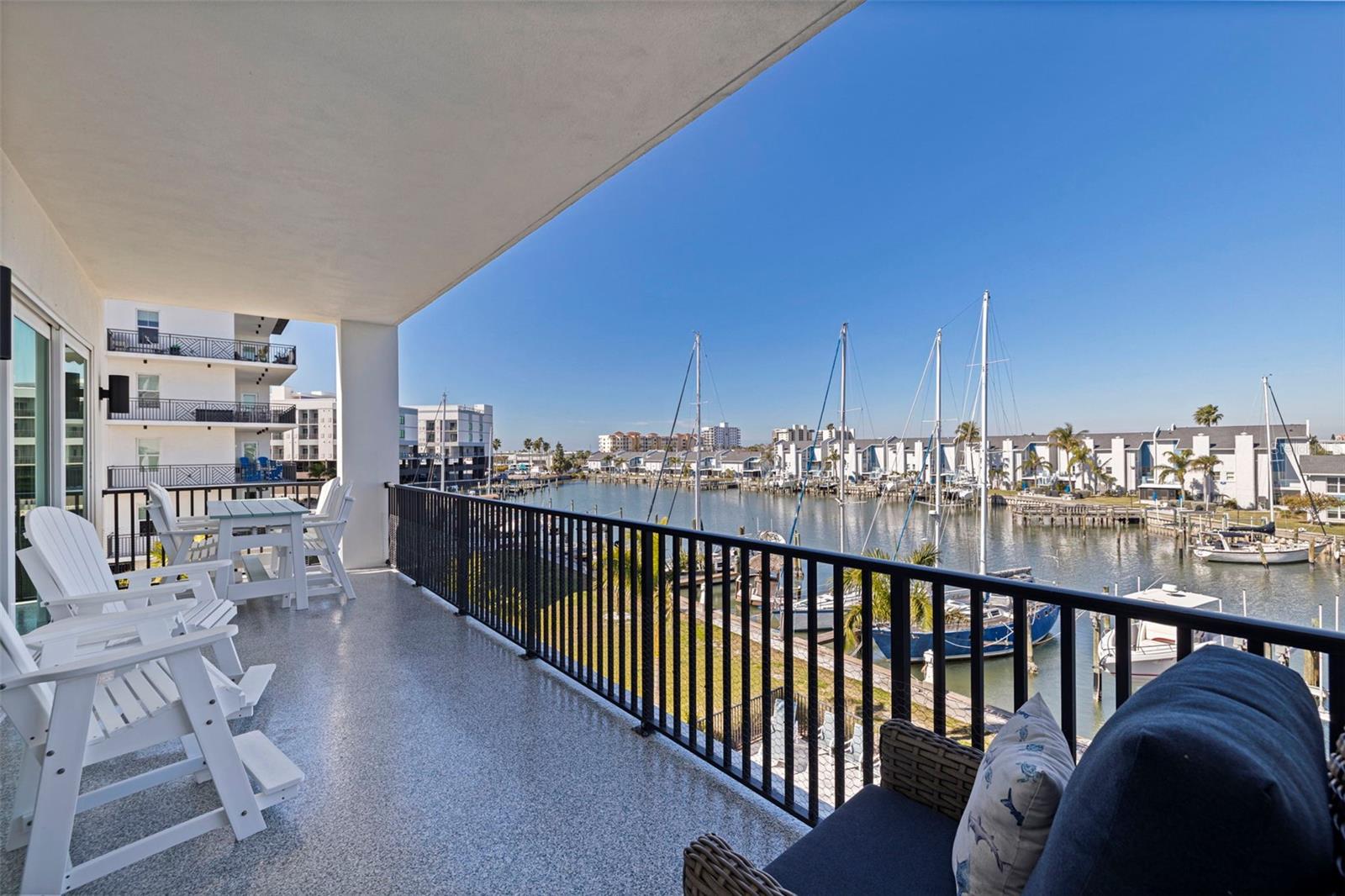 RESIDENCES AT TOWN CENTER CONDO - Residential