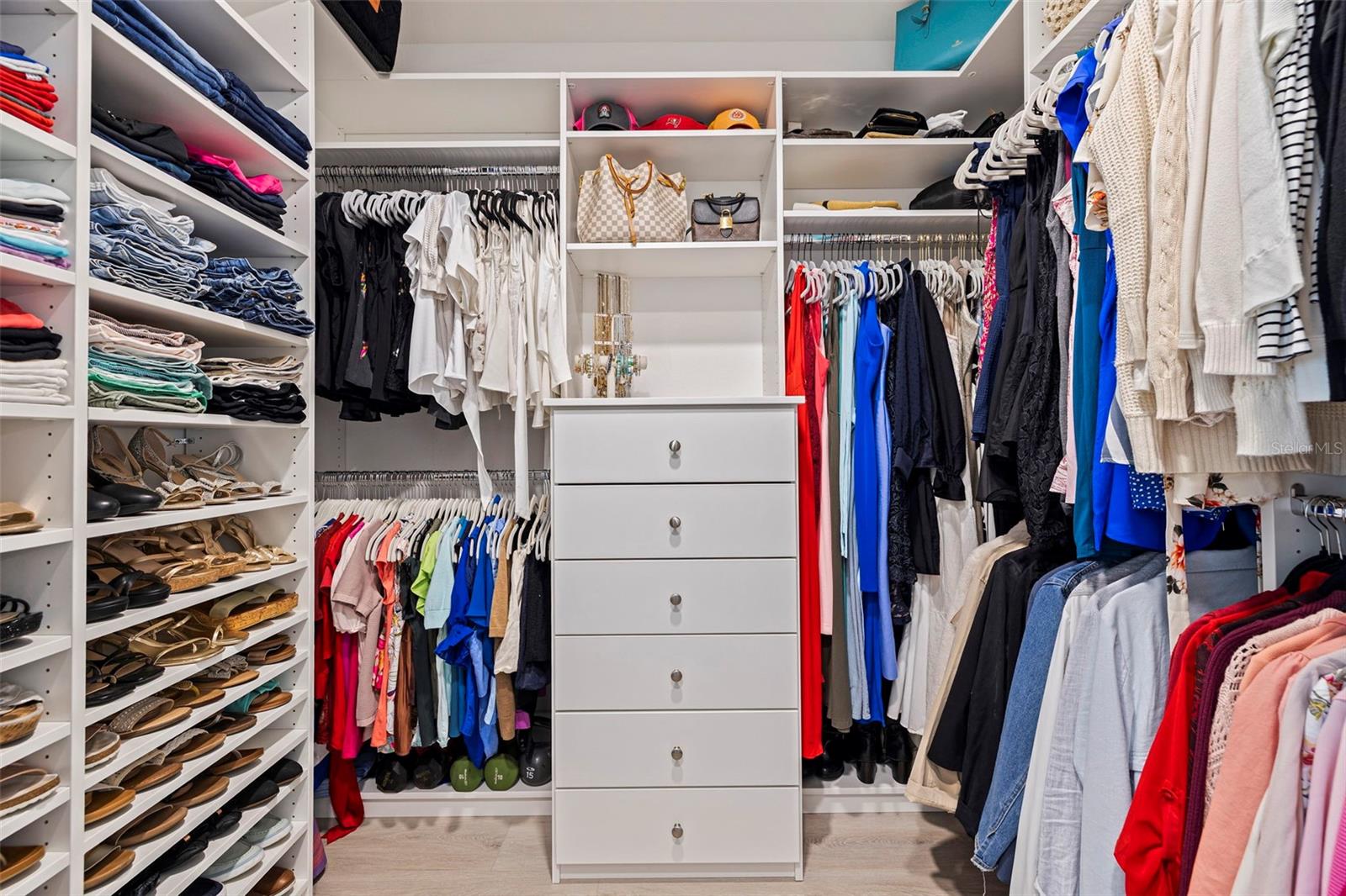 RESIDENCES AT TOWN CENTER CONDO - Residential