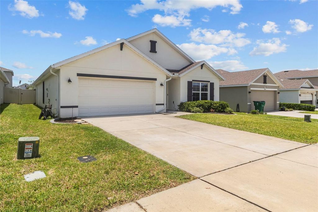 Photo of 38386 Sonnet Landing Avenue, Zephyrhills, FL 33540 (MLS # TB8519082)