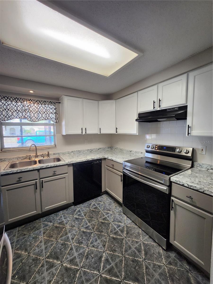 SHANGRI LA SUB UNIT - Residential Lease
