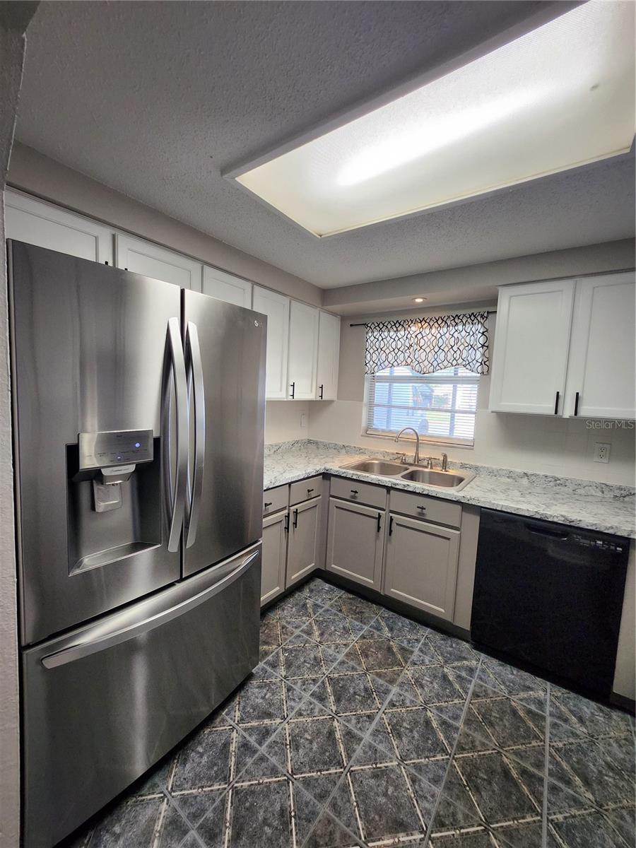 SHANGRI LA SUB UNIT - Residential Lease