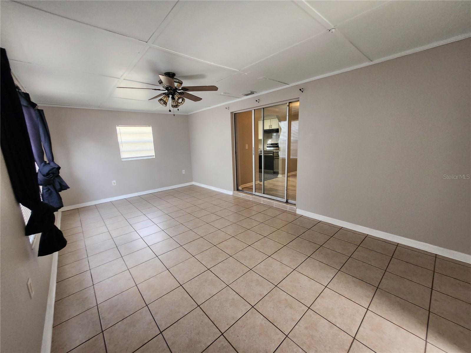 SHANGRI LA SUB UNIT - Residential Lease