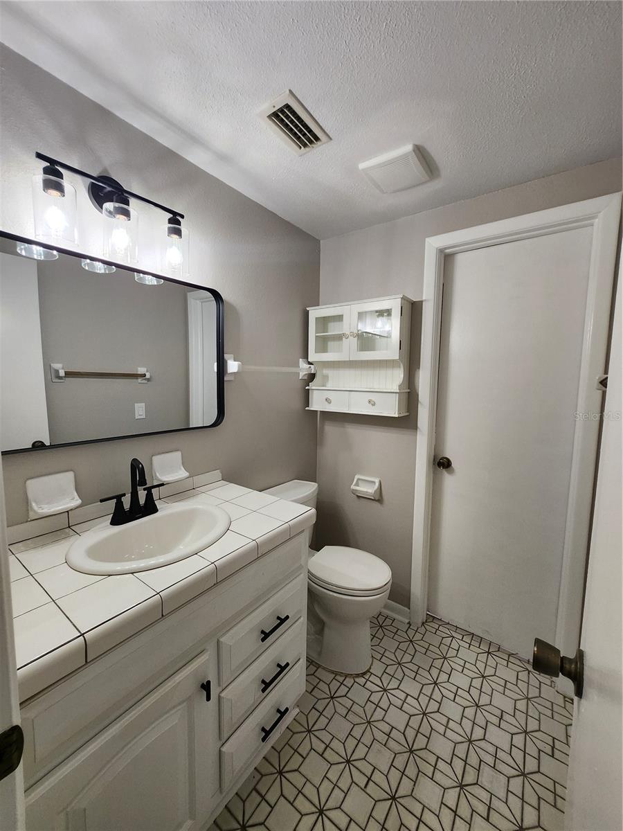 SHANGRI LA SUB UNIT - Residential Lease