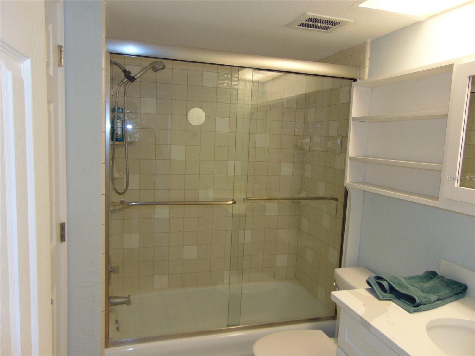 CONTINENTAL TOWERS CONDO - Residential