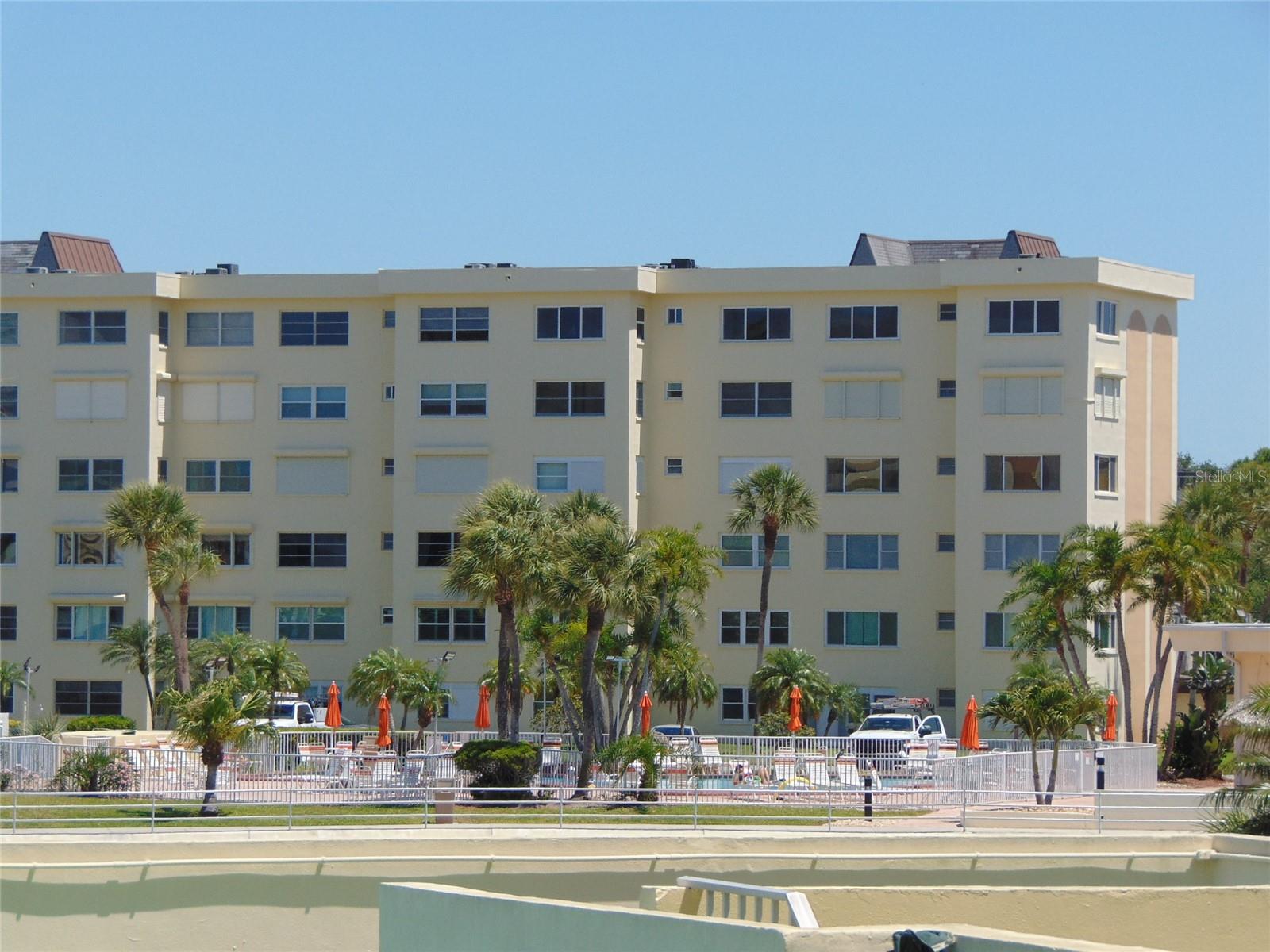 CONTINENTAL TOWERS CONDO - Residential