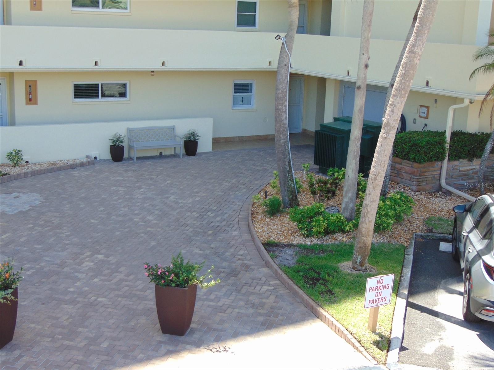 CONTINENTAL TOWERS CONDO - Residential