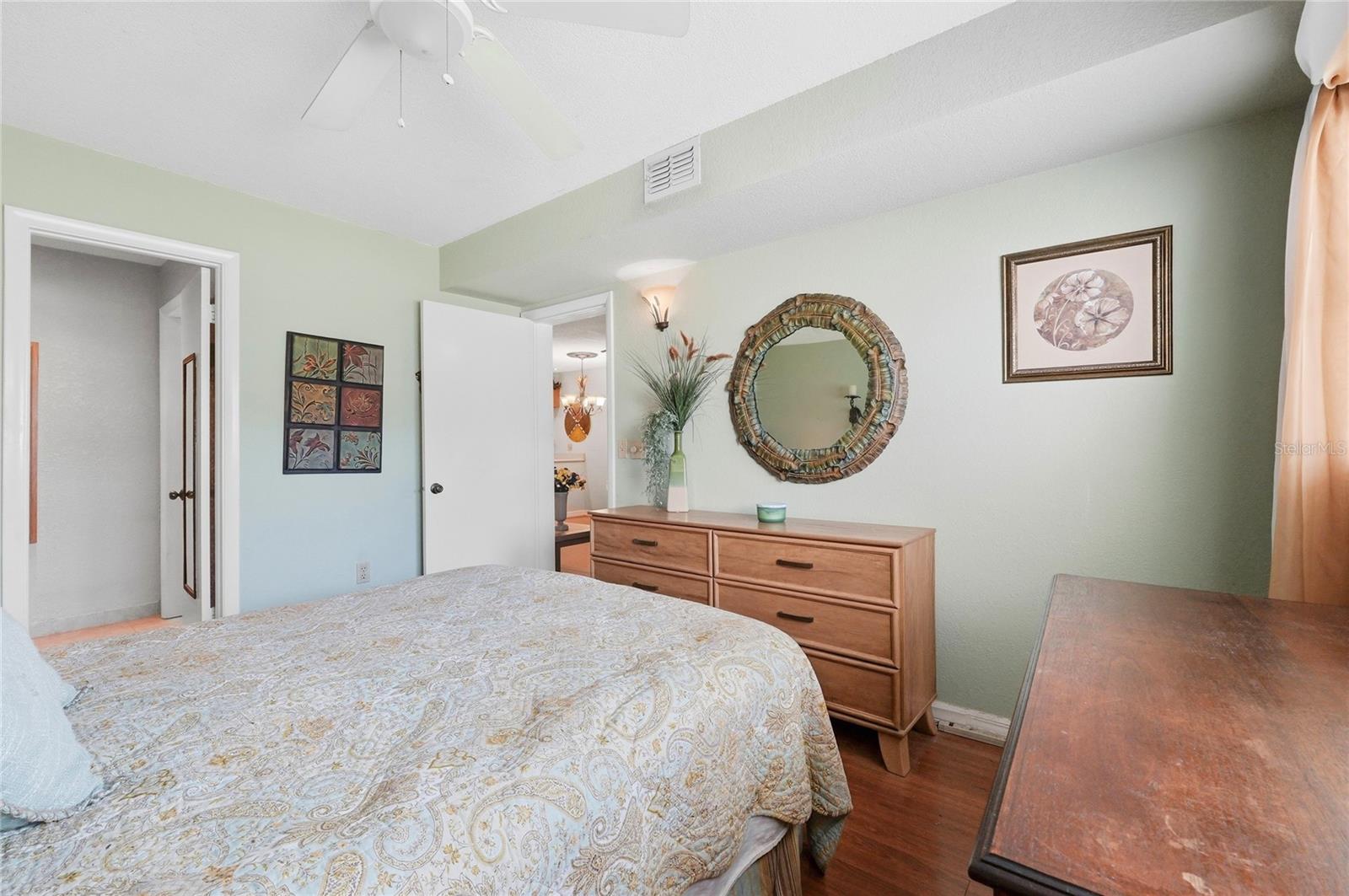 SANDY COVE WINTER HAVEN - Residential