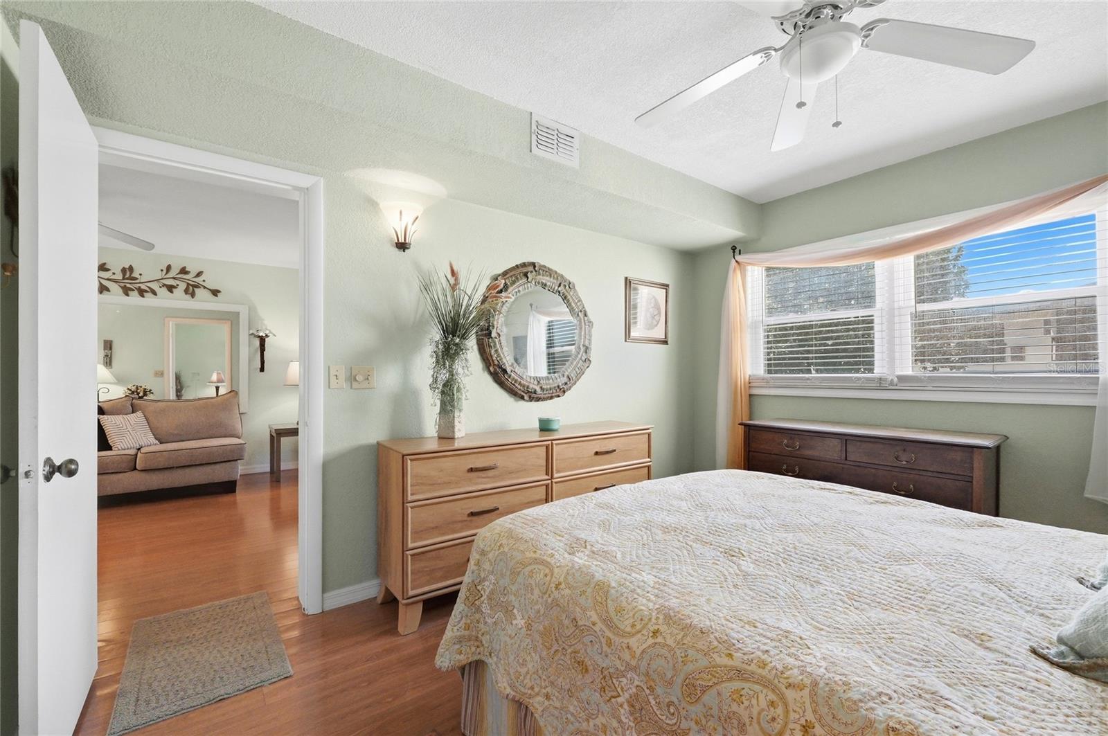 SANDY COVE WINTER HAVEN - Residential
