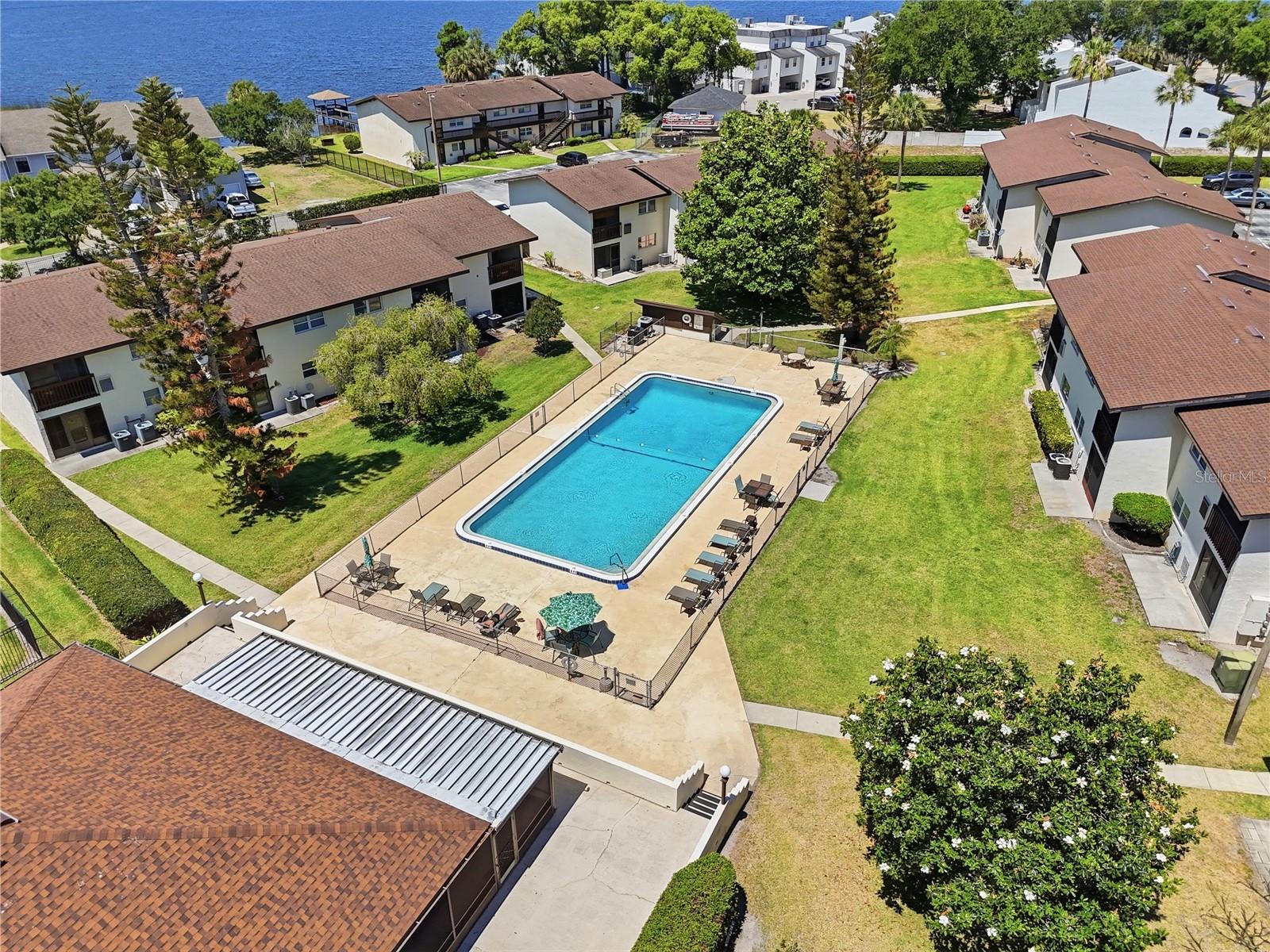 SANDY COVE WINTER HAVEN - Residential