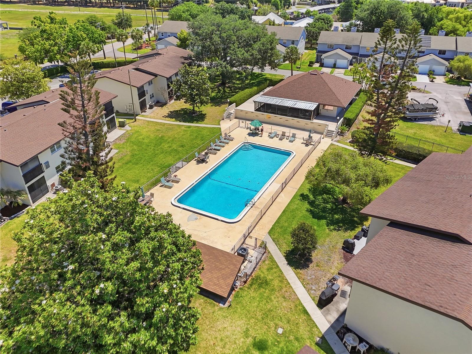 SANDY COVE WINTER HAVEN - Residential