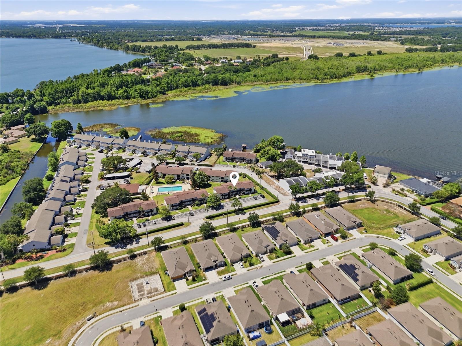 SANDY COVE WINTER HAVEN - Residential