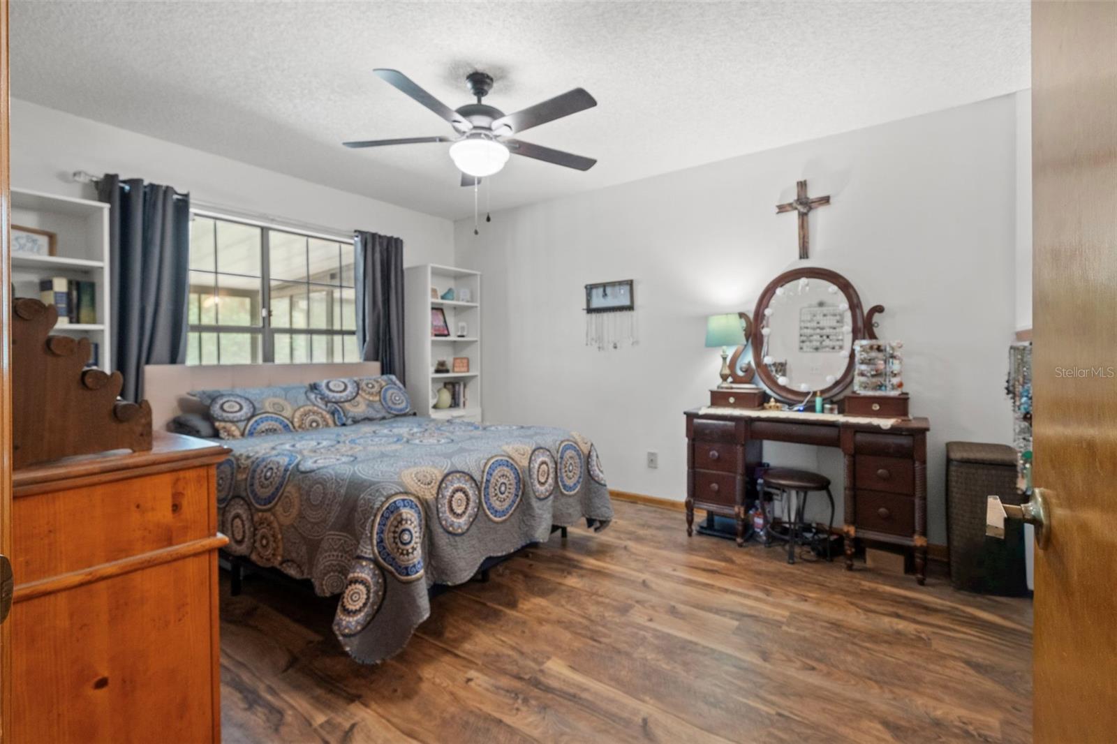 6144 BEECHWOOD DRIVE
