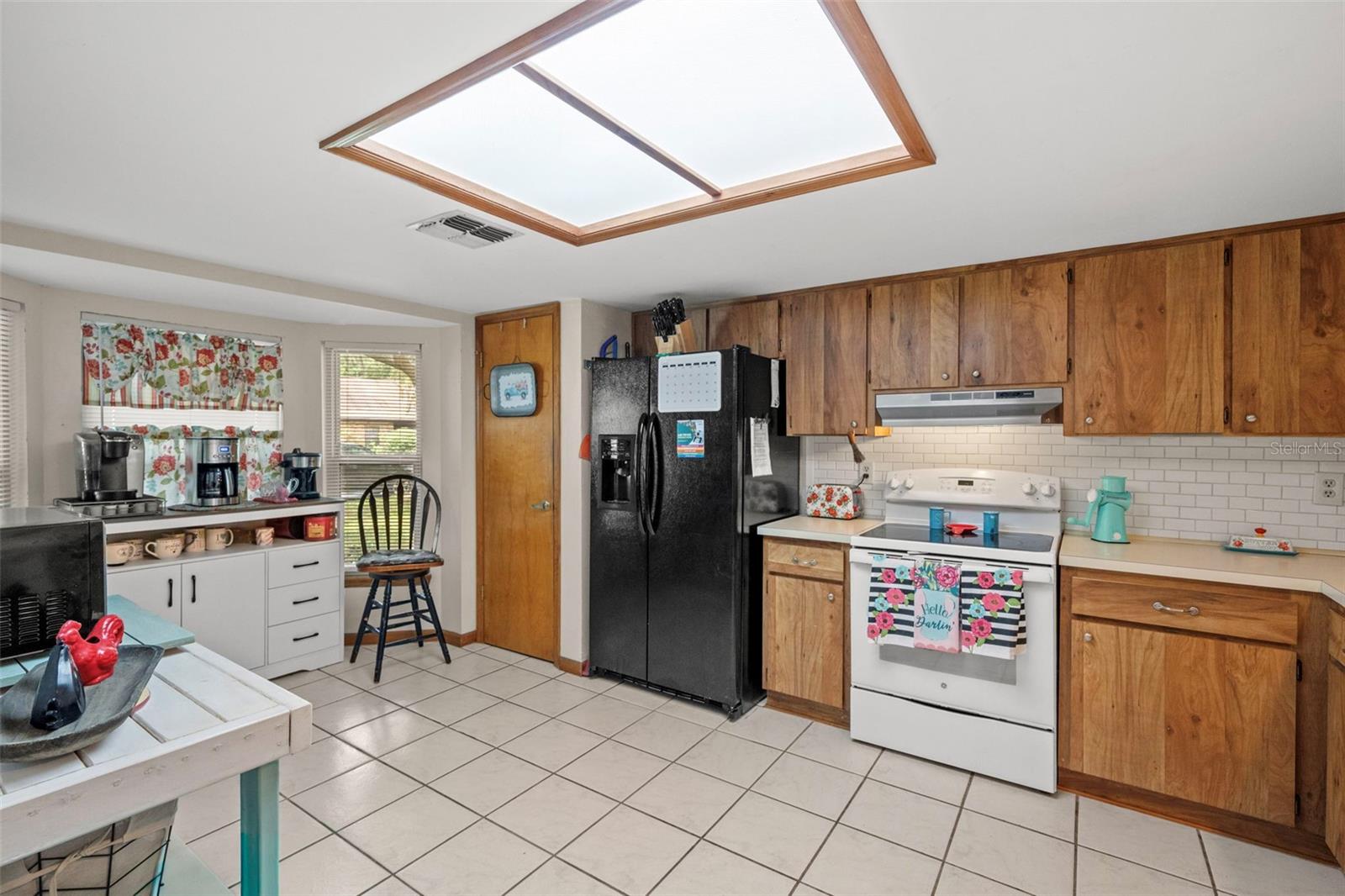 6144 BEECHWOOD DRIVE
