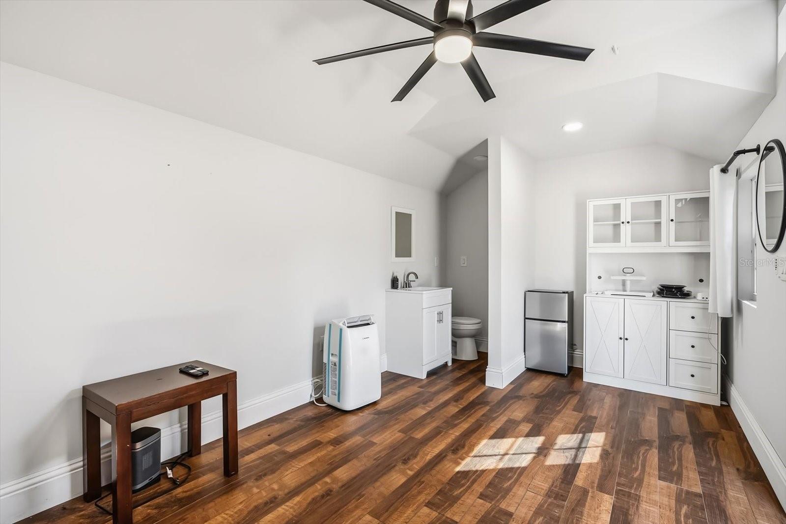 AVALON ESTATES - Residential