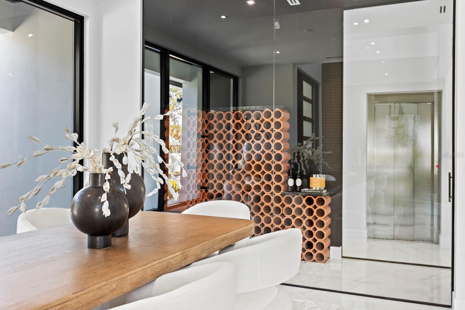 LA LINDA TERRACE - Residential