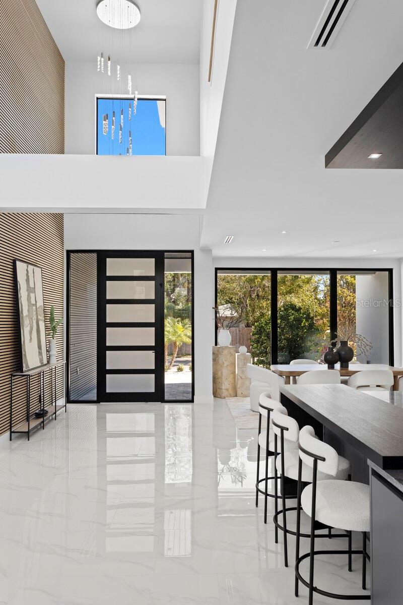 LA LINDA TERRACE - Residential