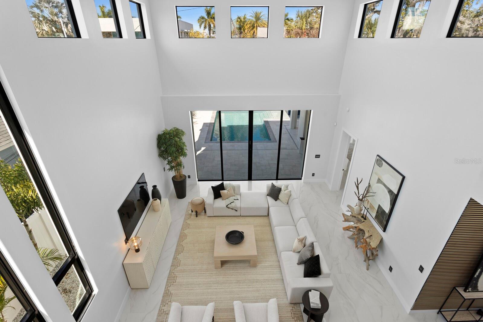 LA LINDA TERRACE - Residential