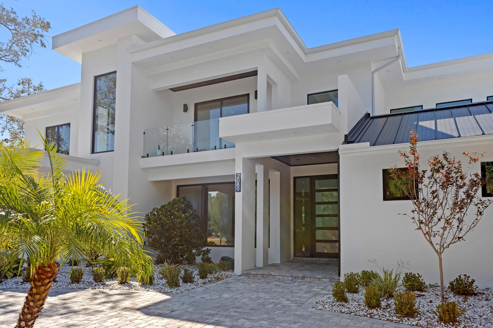 2089 ARLINGTON STREET