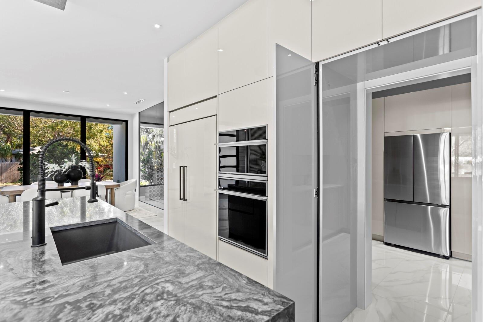 LA LINDA TERRACE - Residential