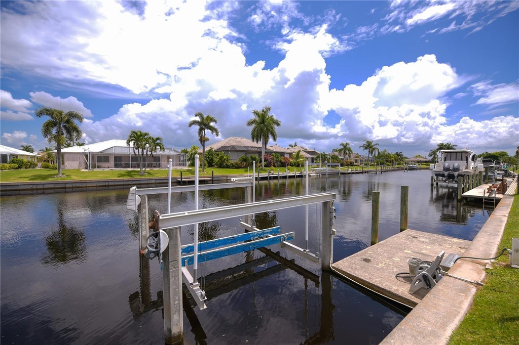 Photo of 1205 Via Tripoli, Punta Gorda, FL 33950 (MLS # C7530016)