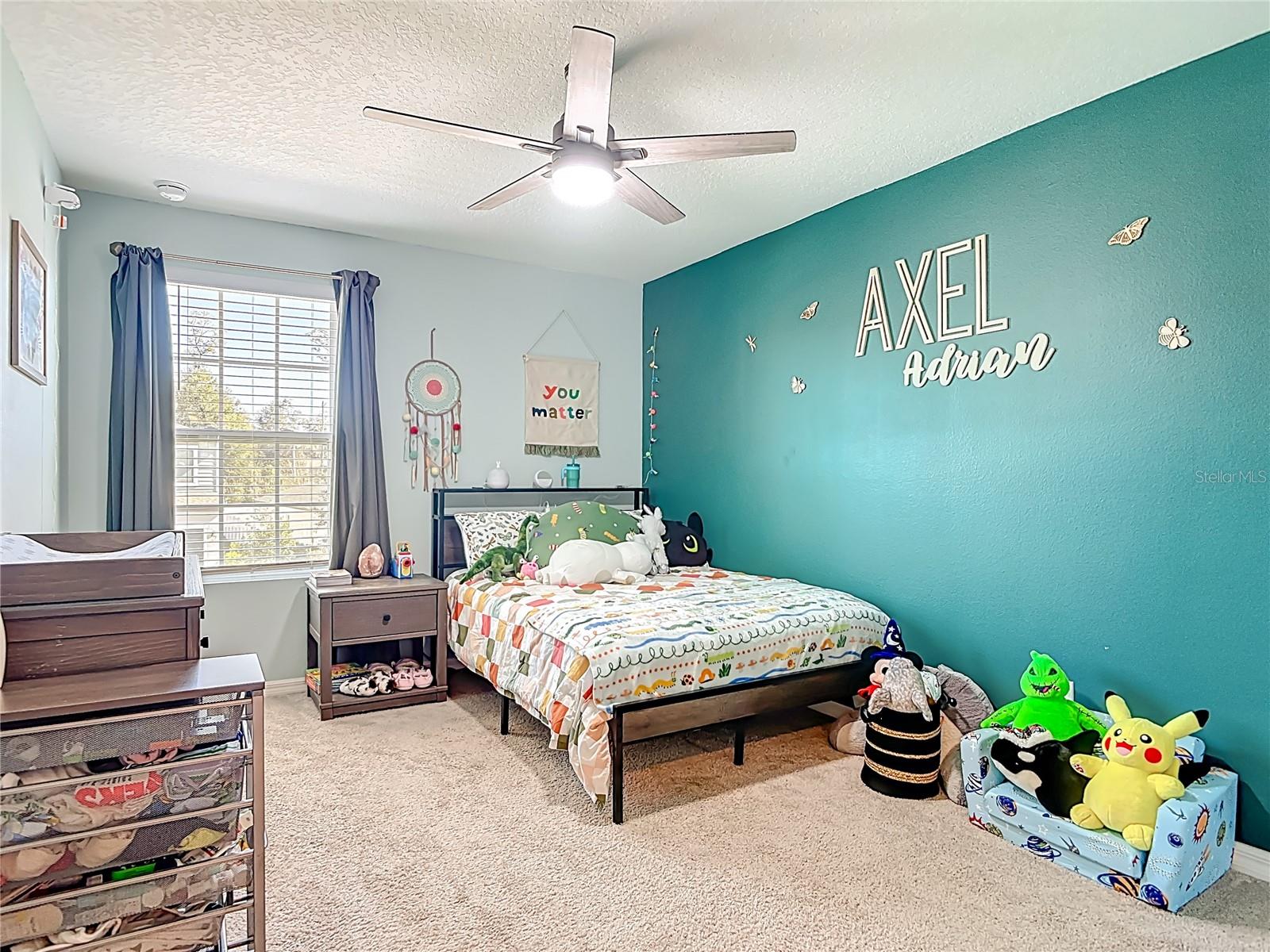 LINCOLN OAKS - Residential