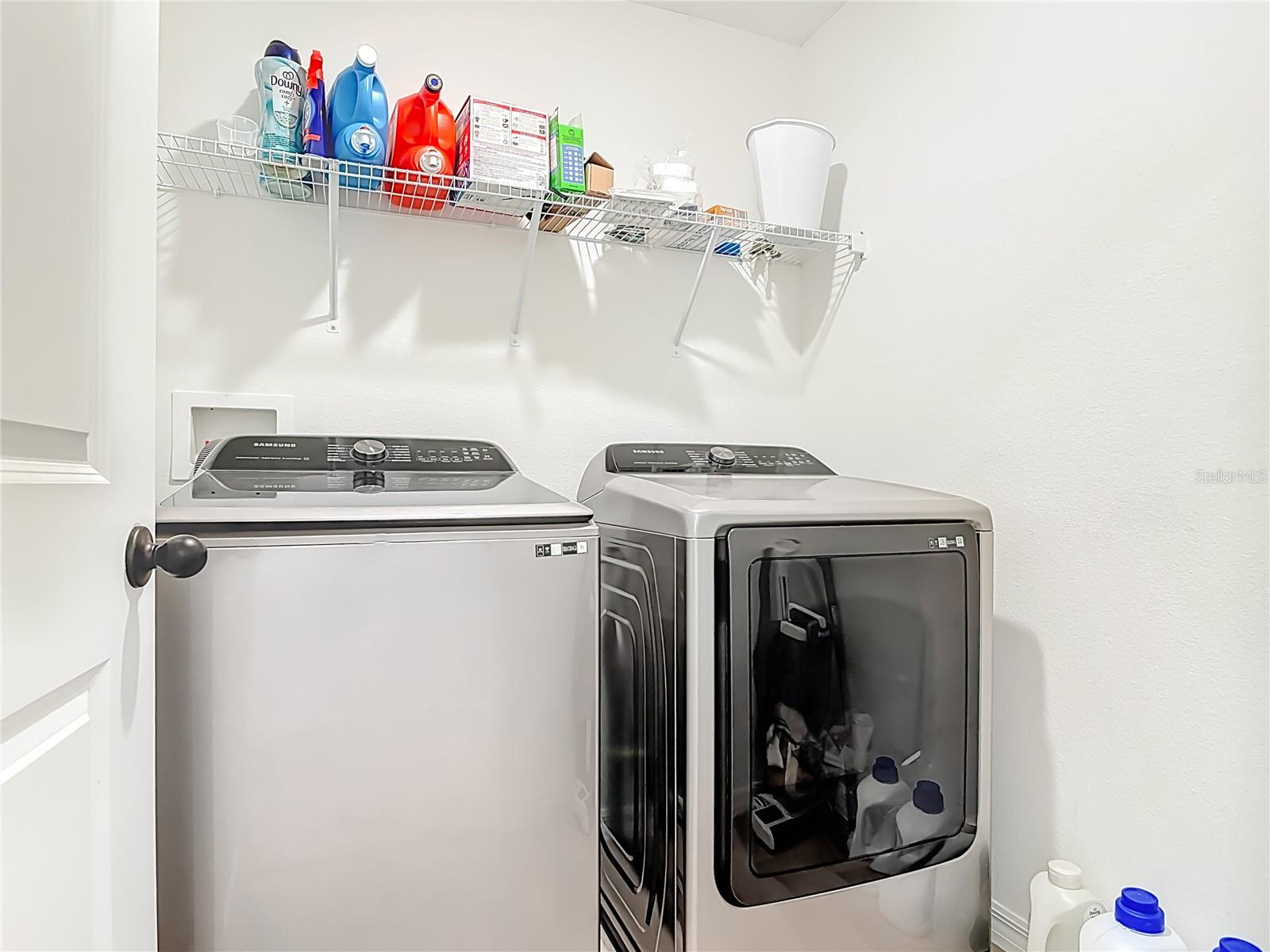 LINCOLN OAKS - Residential