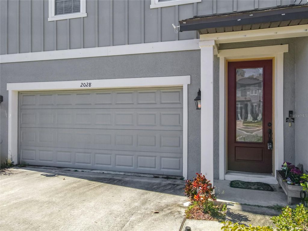 Photo of 2028 Buckhanon Trl, Deland, FL 32720 (MLS # O6374622)